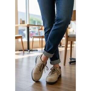 SAS Wmns. Free Time walking shoe Size 8M in Sage